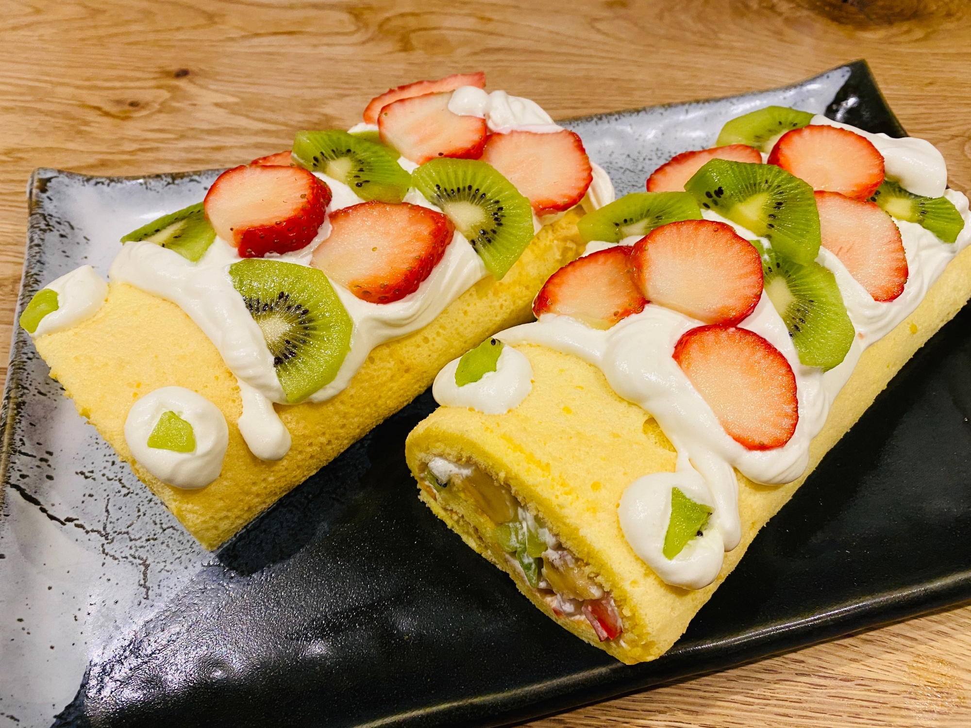 毎年恒例の鯉のぼりロールケーキ レシピ 作り方 By Kimuキッチン O 楽天レシピ 毎年恒例の鯉のぼりロールケーキ レシピ 作り方 By Kimuキッチン O 楽天レシピ