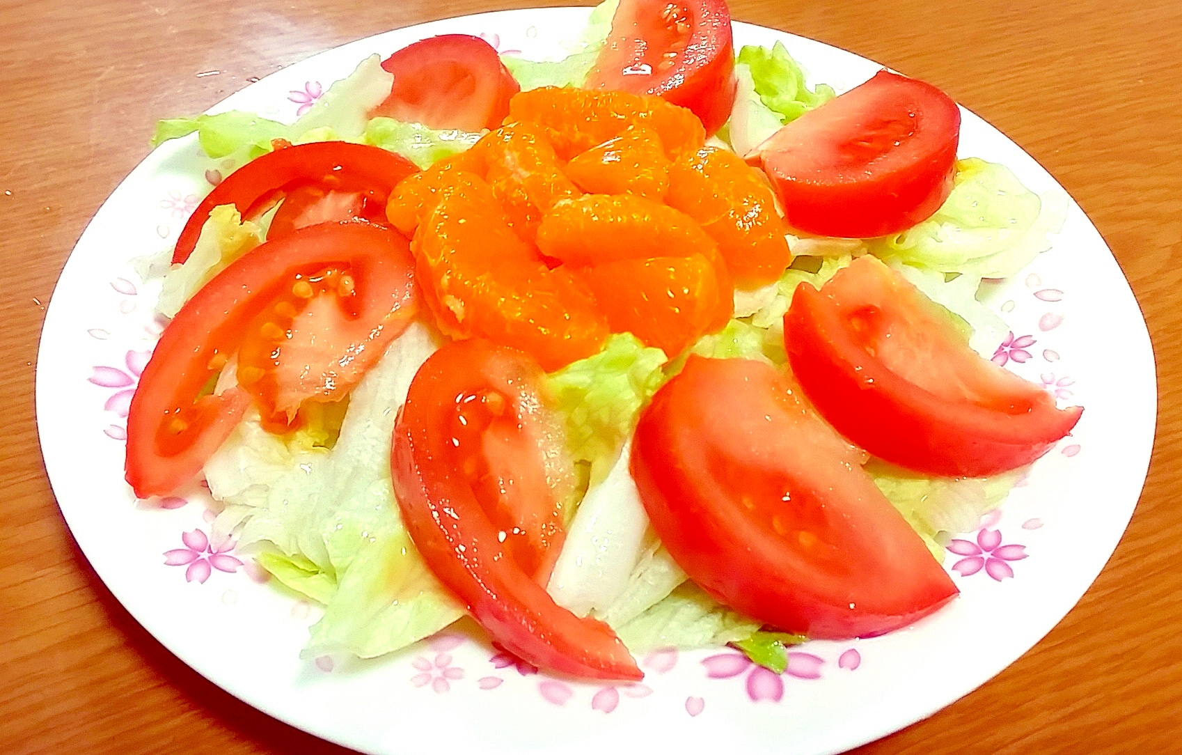 さっぱり簡単♪みかんとトマトのサラダ☆