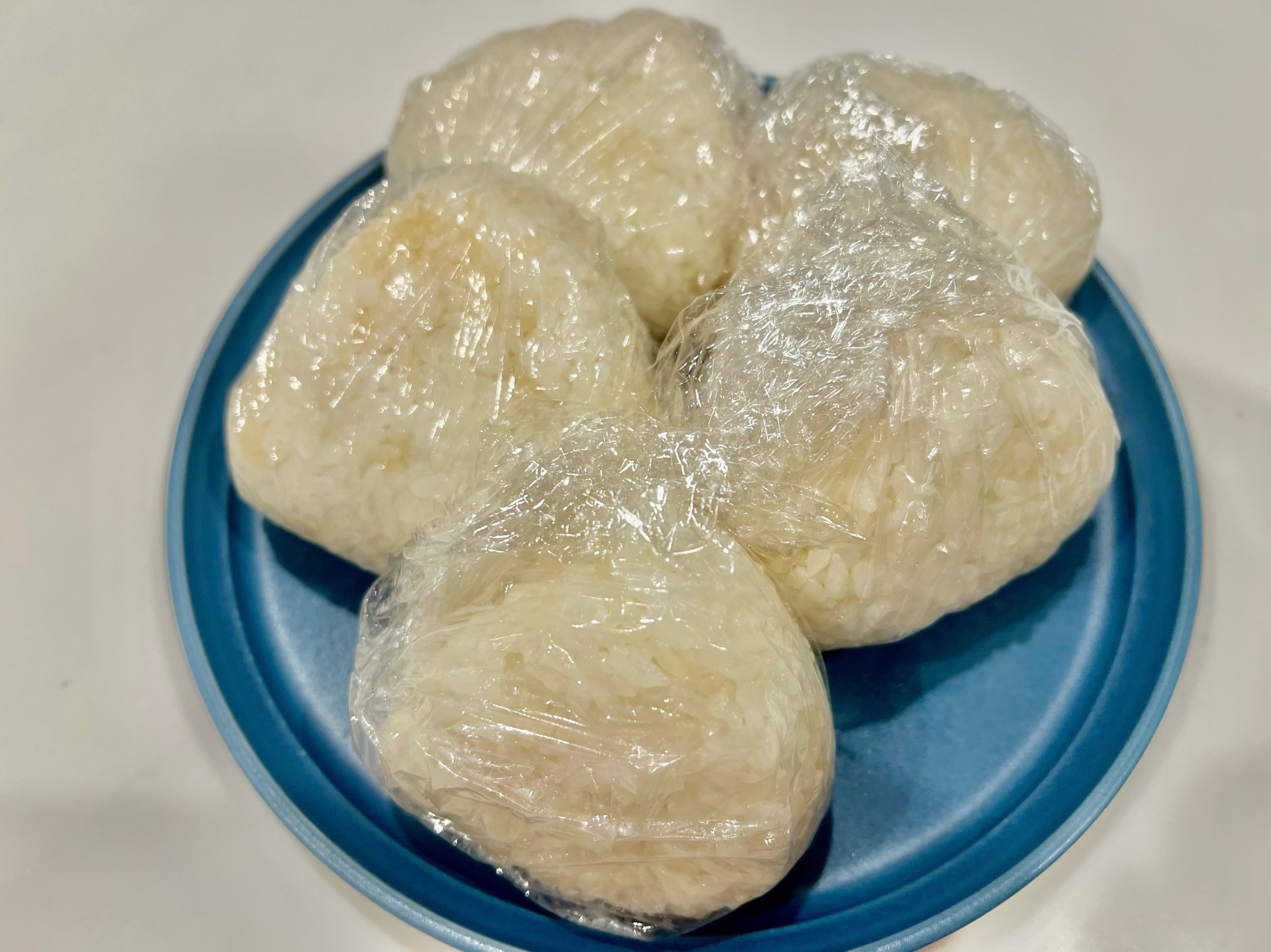 炊飯器で作る塩むすび