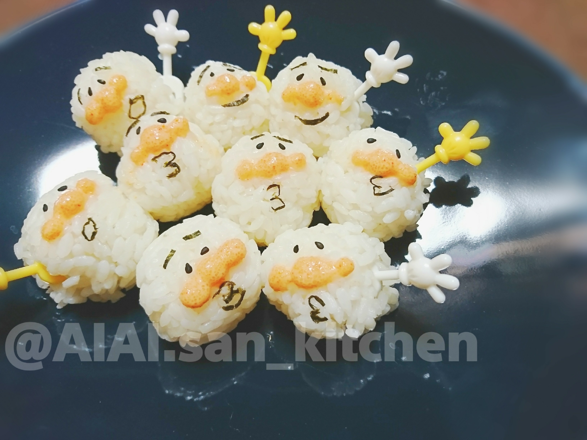 キャラ弁 アンパンマンおにぎり こにぎり大量生産 レシピ 作り方 By 愛愛さん 基本画像レシピ Instagramも同じ 楽天レシピ