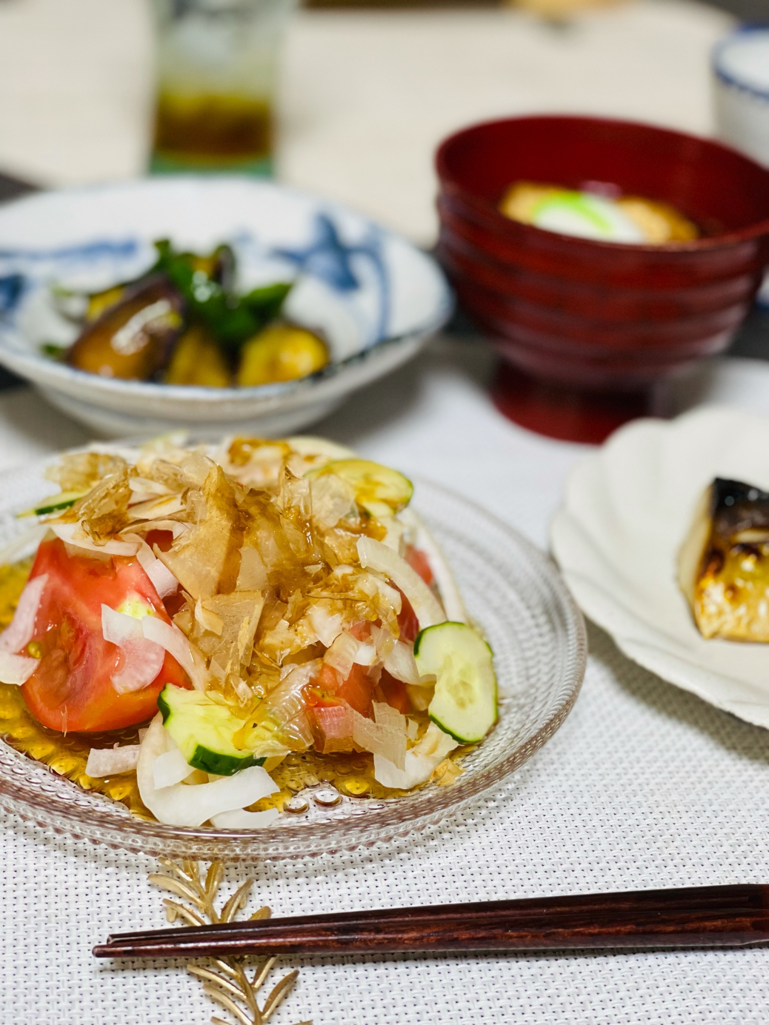 トマトと玉ねぎの和風サラダ