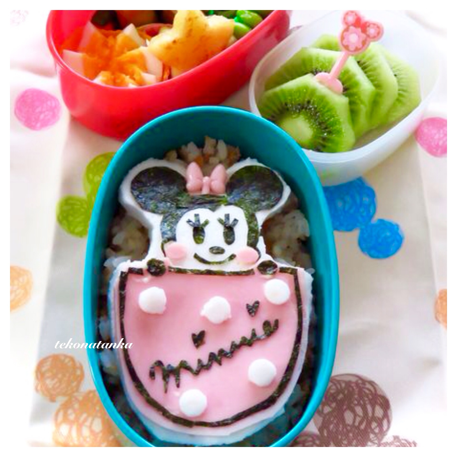 はんぺん使用 ポケットからミニーちゃん キャラ弁 レシピ 作り方 By Tekonani 楽天レシピ はんぺん使用 ポケットからミニーちゃん キャラ弁 レシピ 作り方 By Tekonani 楽天レシピ