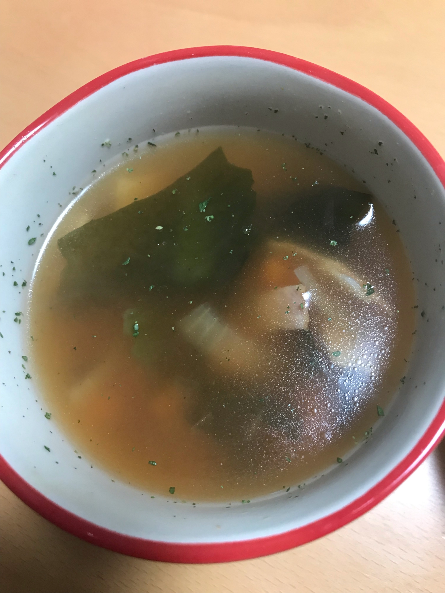 ワカメが入ったコンソメスープ レシピ 作り方 By 初心者エリー 楽天レシピ ワカメが入ったコンソメスープ レシピ 作り方 By 初心者エリー 楽天レシピ