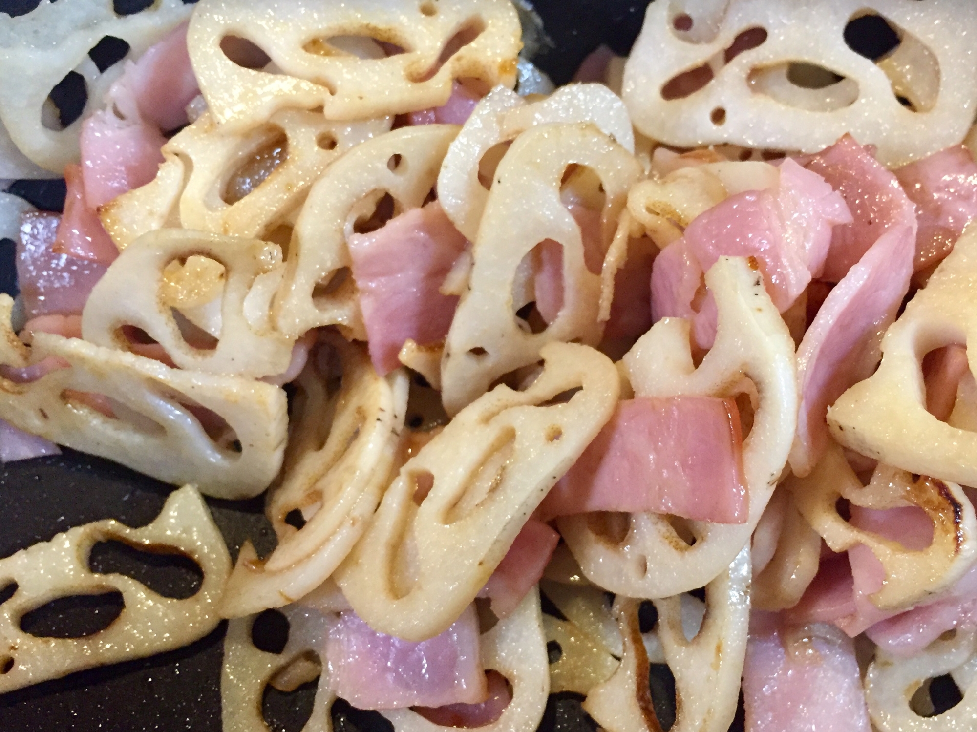 蓮根とベーコンのシャキシャキ炒め