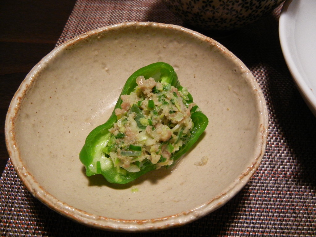 ピーマンの肉詰め　レンジ蒸し