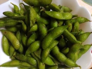 味が凝縮！無水鍋で枝豆の茹で方