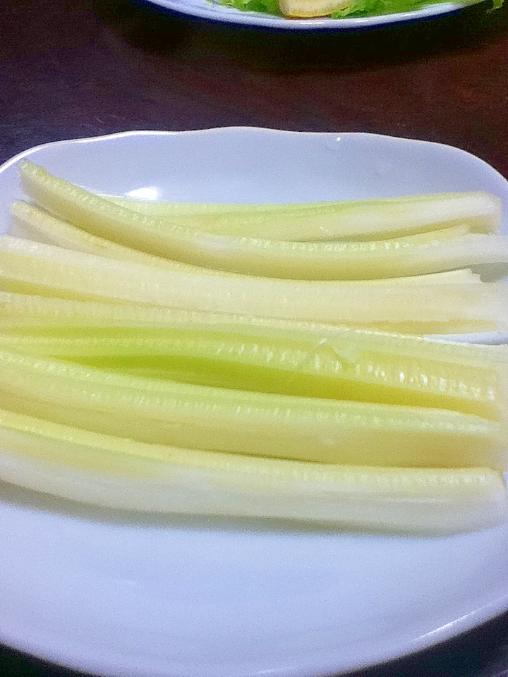 セロリの甘酢漬け【シャキシャキ箸休め】