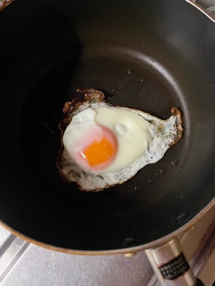 こんにちは
バターで目玉焼きとても美味しかったです