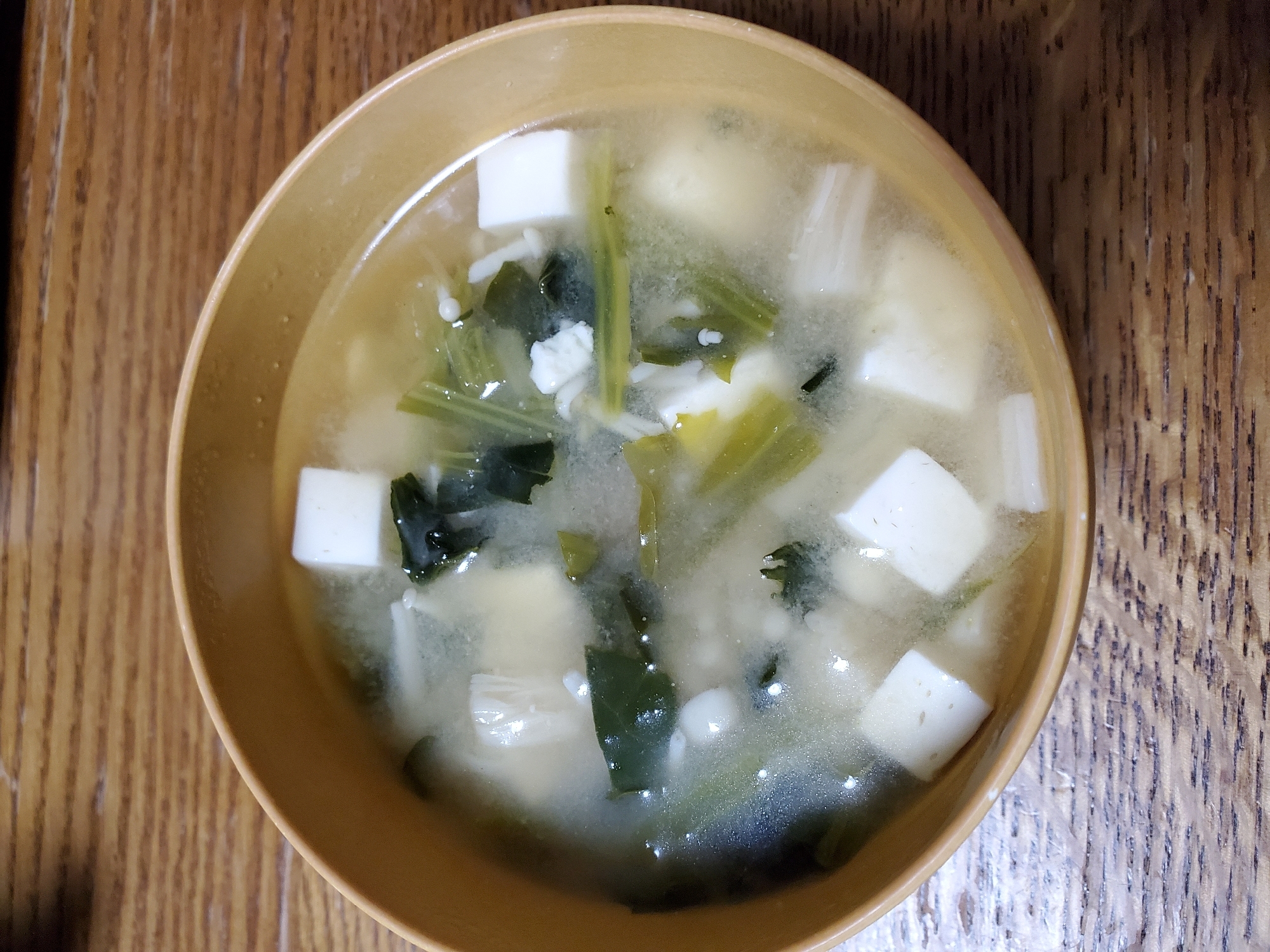 えのきとほうれん草と豆腐のお味噌汁