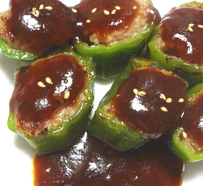 ピーマンは輪切りで作りました。
肉汁の入ったソースが美味しかったです。
ごちそうさまでした(*‘ω‘ *)