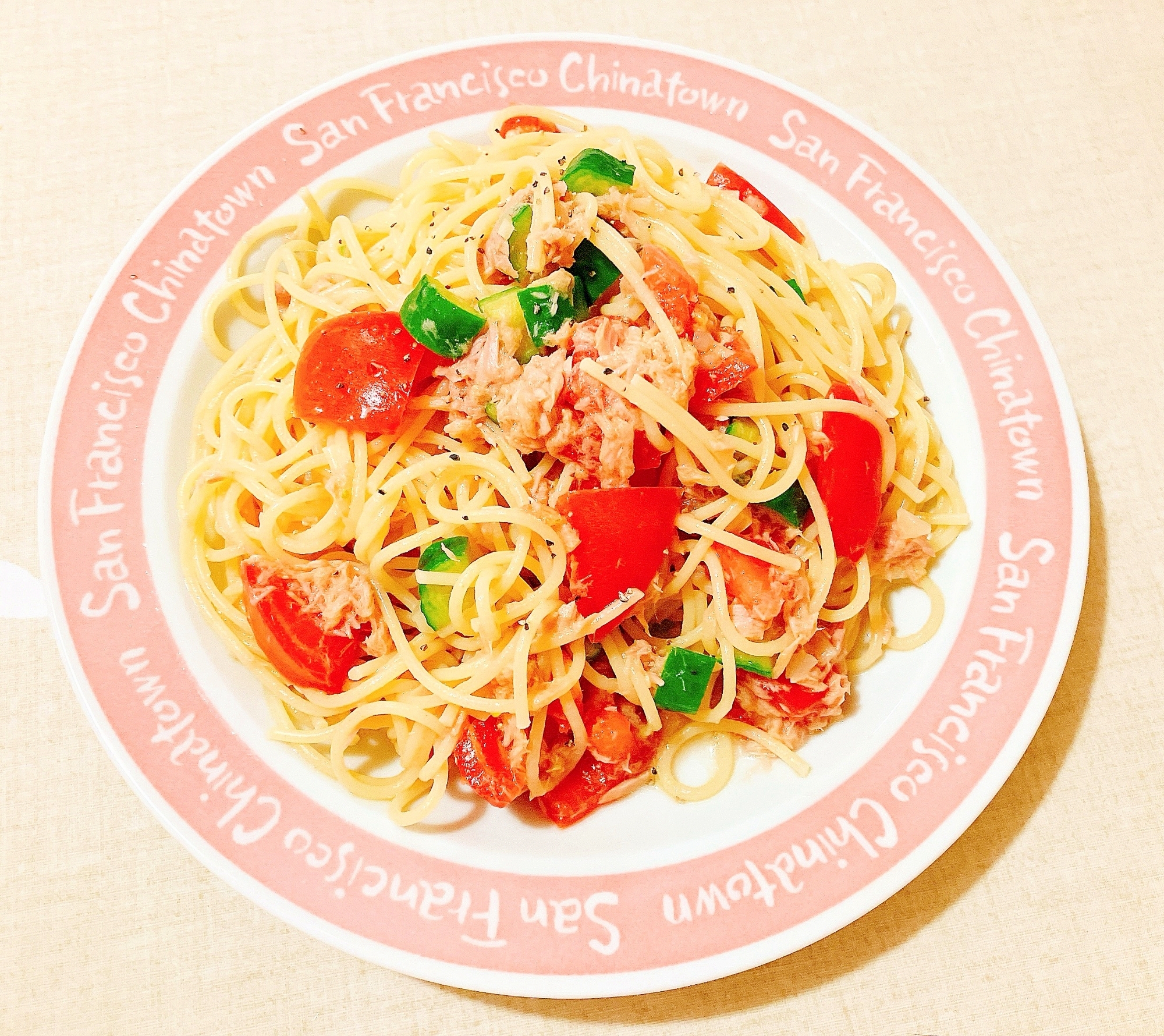 胡瓜とトマトとツナの冷製パスタ
