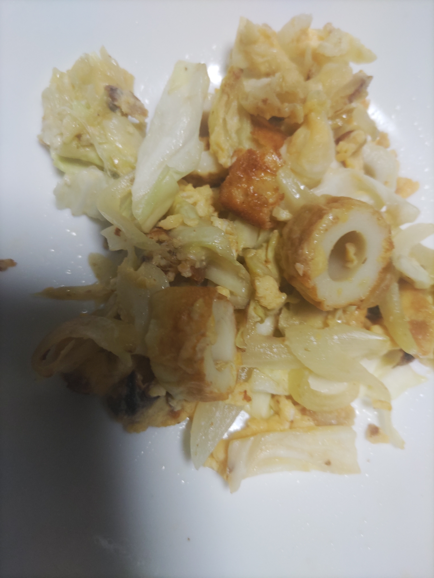 キャベツとちくわの卵炒め