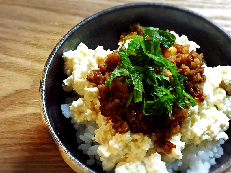 これは美味しい！簡単坦々豆腐丼