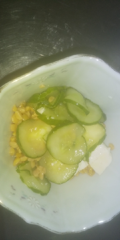 簡単ヘルシー！豆腐+納豆+きゅうりのピリ辛和え♪