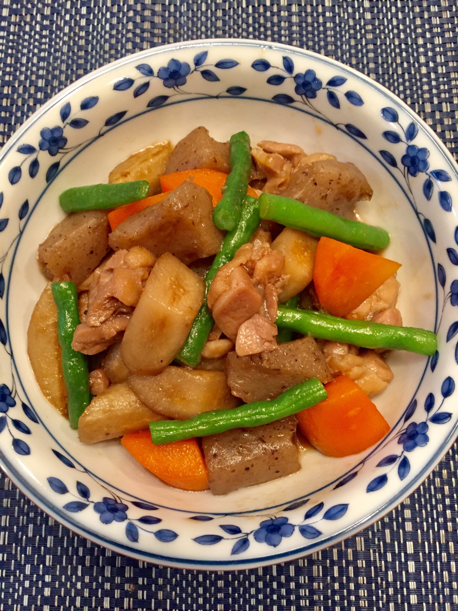 牛蒡と鶏肉などで筑前煮