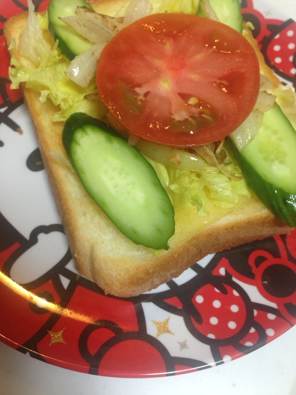 食パンで☆とまとトースト(*^^*)☆