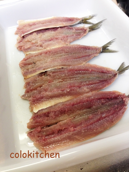 いわしの手開き 開き方 レシピ 作り方 By Colokitchen 楽天レシピ いわしの手開き 開き方 レシピ 作り方 By Colokitchen 楽天レシピ
