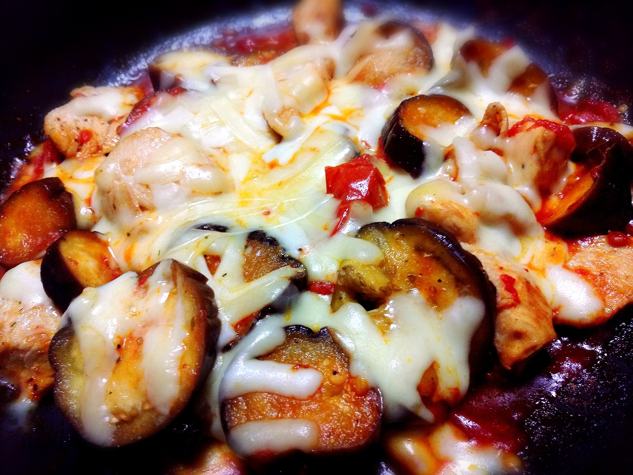 フライパン1つで簡単料理 夏野菜とチキンチーズ焼き レシピ 作り方 By Ajj1117 楽天レシピ