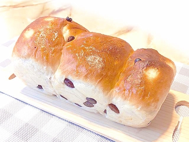 パウンドケーキ型で!レーズンたっぷりのミニ食パン♪