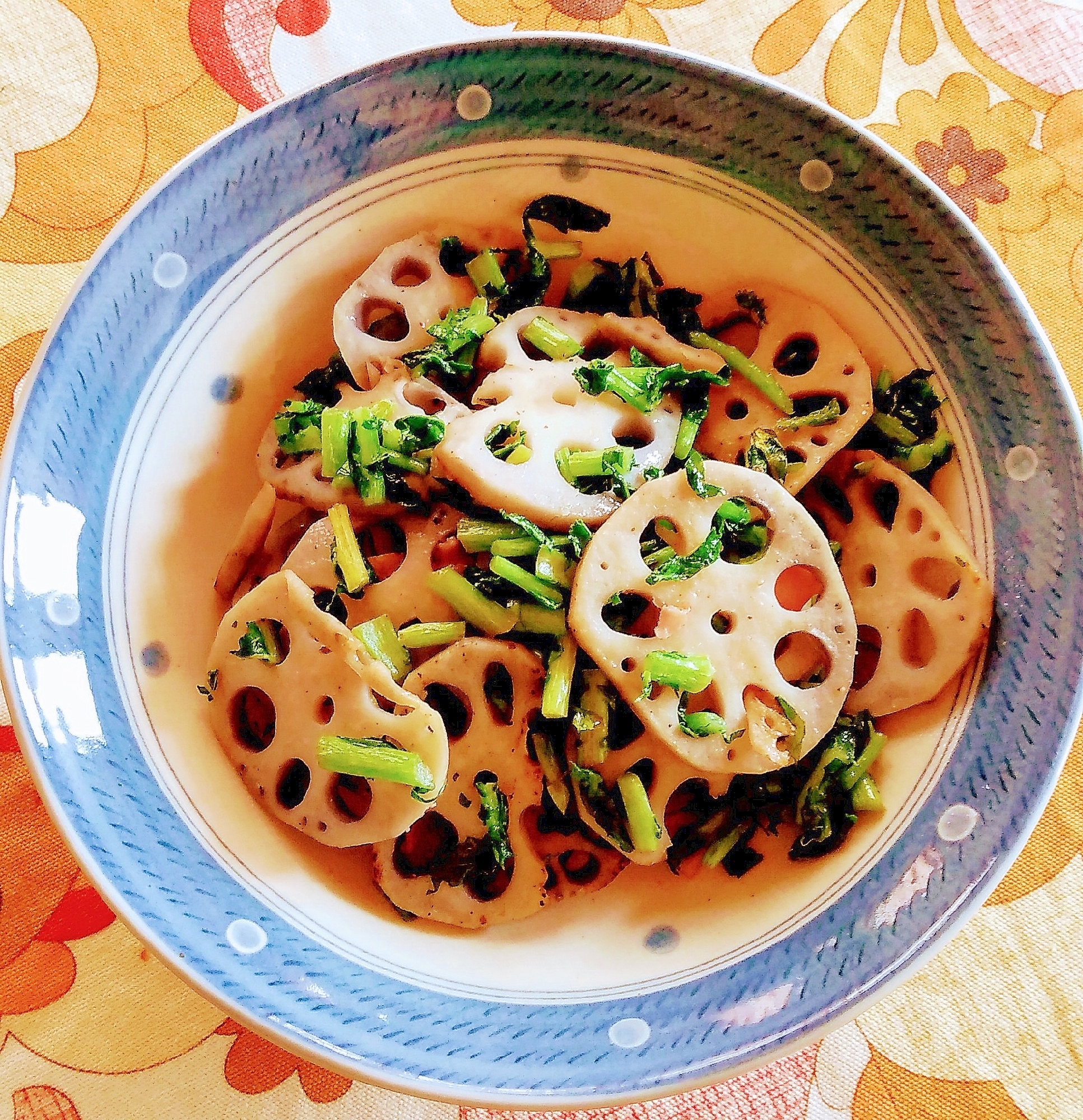 レンコンと大根の葉の麺つゆ炒め