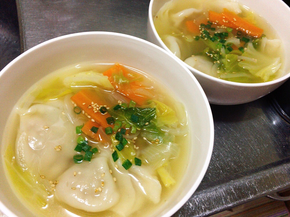 野菜たっぷり☆スープ水餃子☆