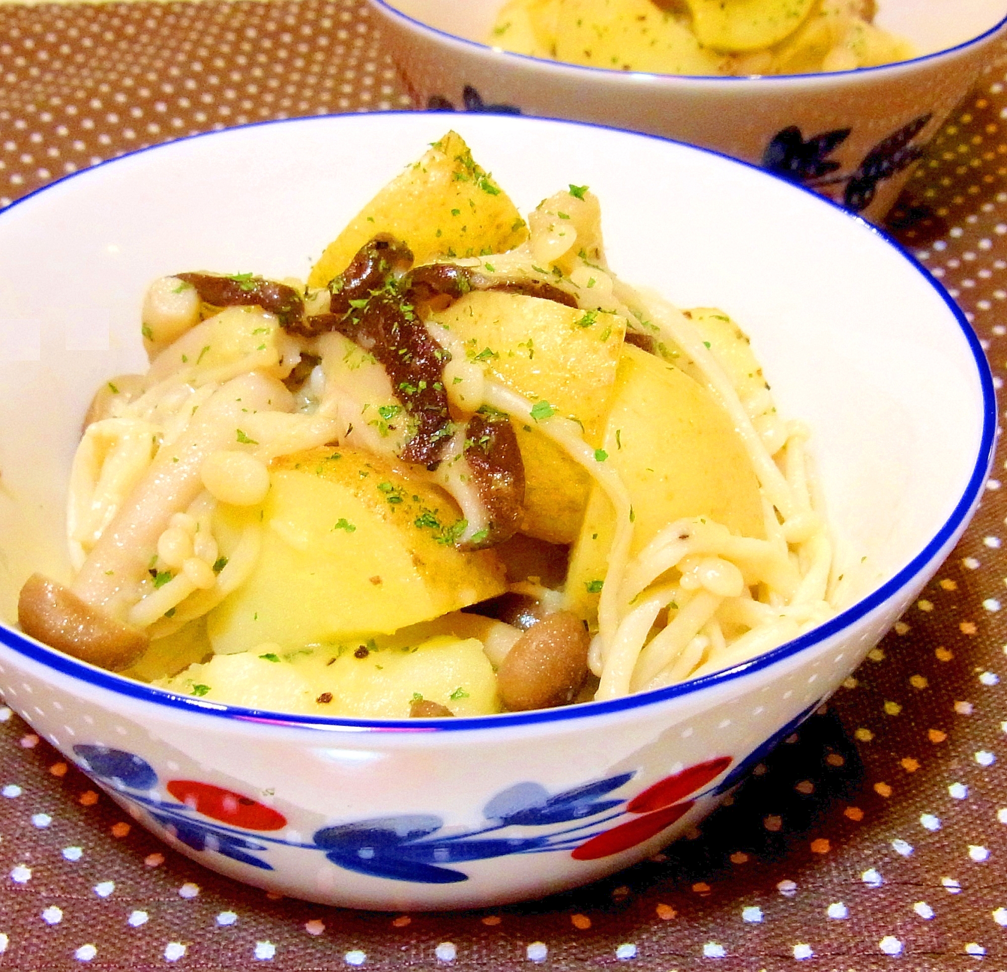 レンジで 新じゃがとキノコのバター蒸し レシピ 作り方 By メリッコ 楽天レシピ