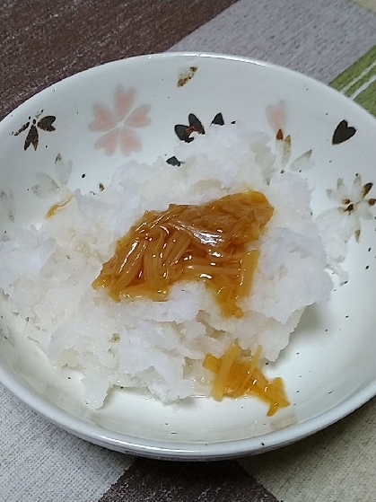 余ったえのきで手作りなめたけ。大根おろしに乗せたら美味しかったです。