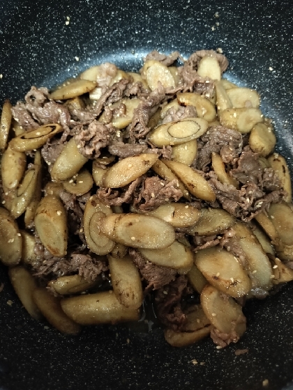 ご飯が進む！牛肉と牛蒡の☆ゴマゴマ炒め