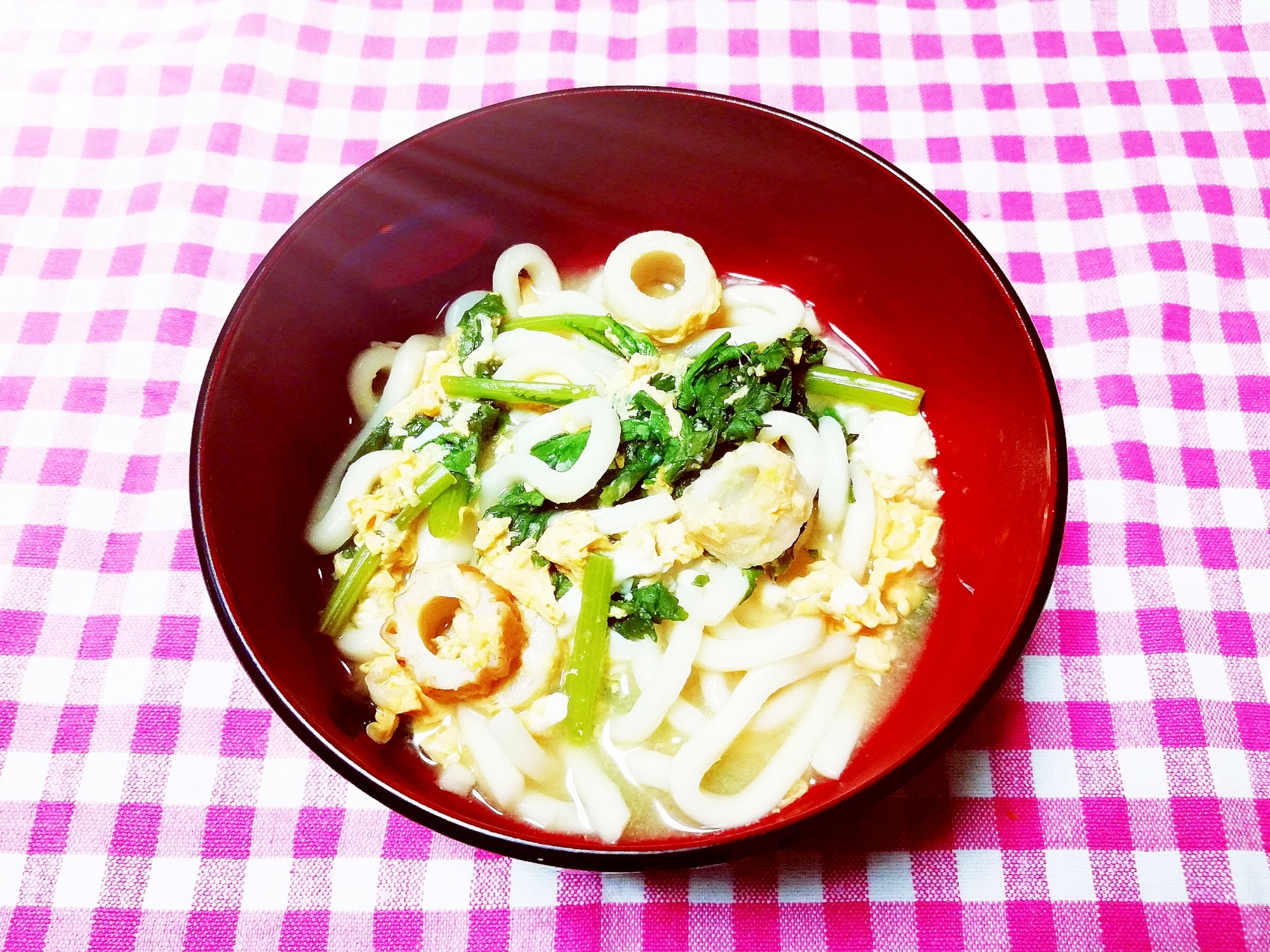 和風コンソメ風味♪春菊と竹輪のかきたまうどん