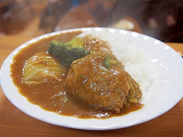 カレー仕立てのロールキャベツ