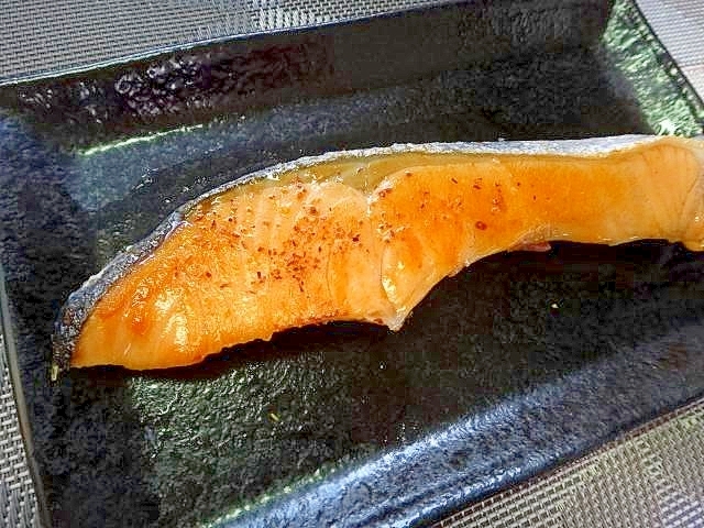 鮭の七味焼き