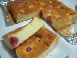 ノンオイル♪山桃入りヨーグルトケーキ