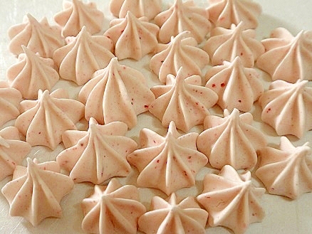 春にぴったり☆ イチゴの砂糖菓子☆