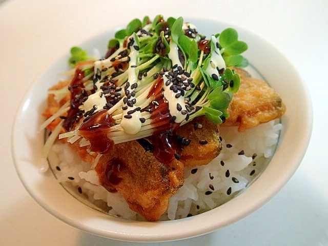 かぼちゃ天とかいわれ大根のソースマヨご飯