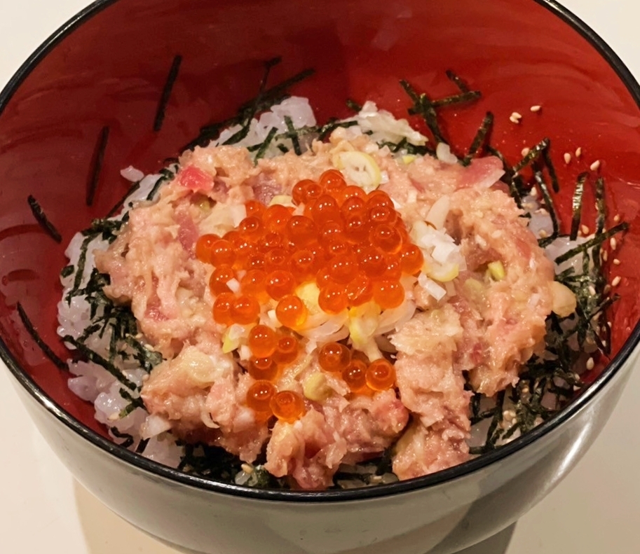 イクラとネギトロの贅沢丼〜㊗