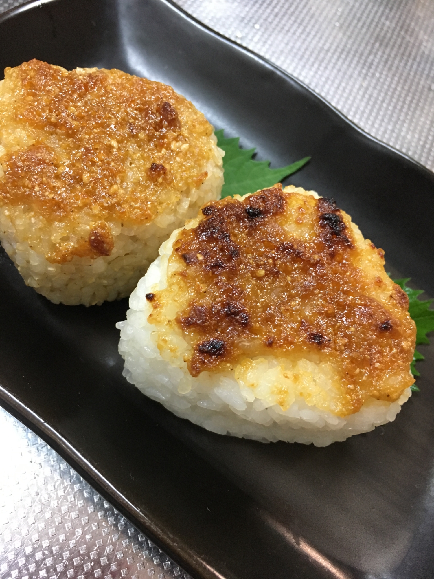 子供が喜ぶ☆簡単みそ焼きおにぎり