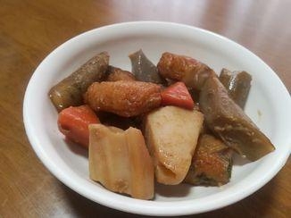 さつま揚げと根菜の煮物