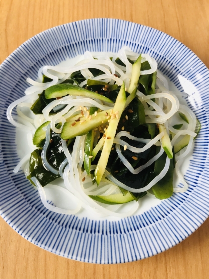さっぱり味の一品が欲しい時にすぐに作れて便利なレシピですね。
具材それぞれの食感が良くて美味しかったです。