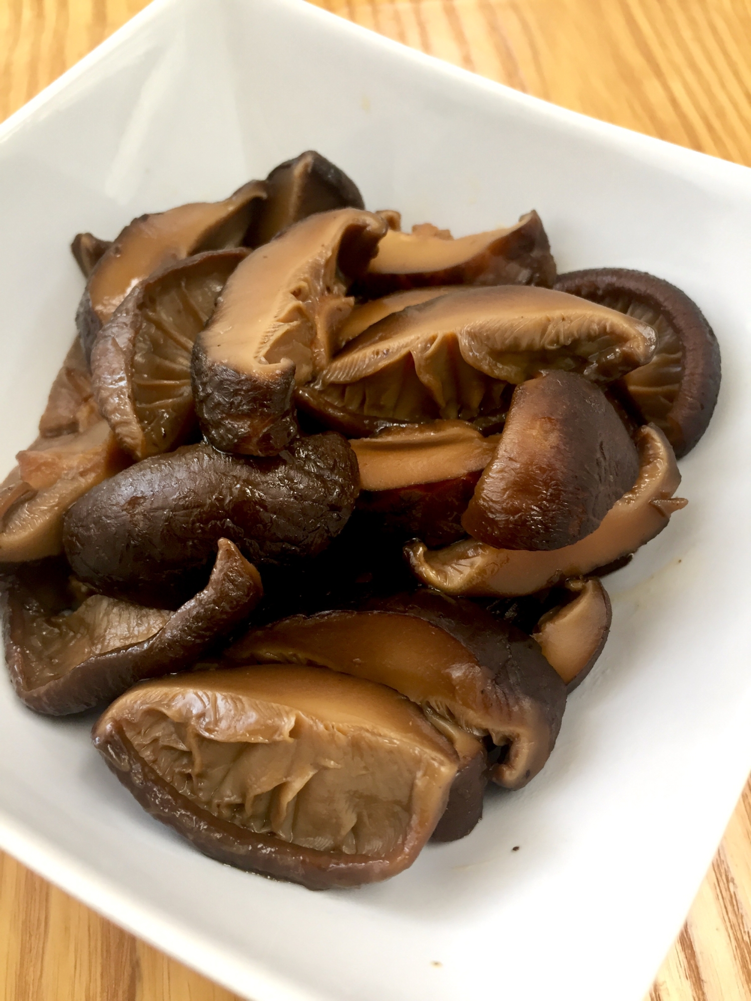 作り置きで便利 干し椎茸の含め煮 レシピ 作り方 By ペティエ 楽天レシピ 作り置きで便利 干し椎茸の含め煮 レシピ 作り方 By ペティエ 楽天レシピ