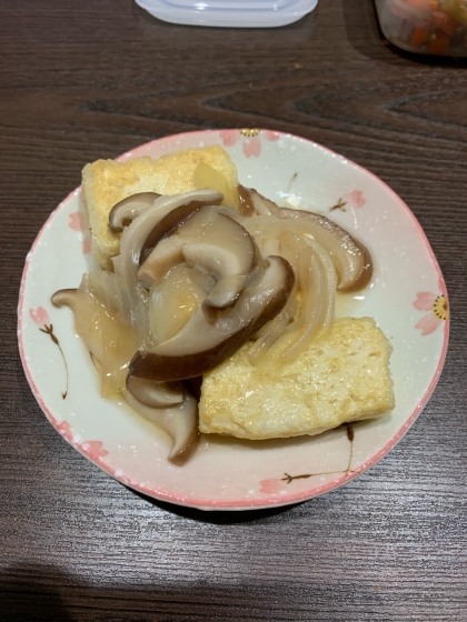 玉ねぎとしいたけで餡を作りました。
美味しかったです♪