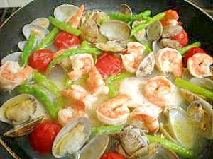 メインの魚は何でもいいよ 簡単アクアパッツァ レシピ 作り方 By Garako 楽天レシピ メインの魚は何でもいいよ 簡単アクアパッツァ レシピ 作り方 By Garako 楽天レシピ