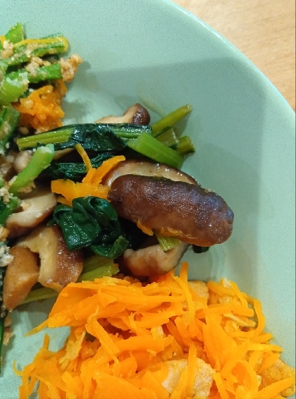 小松菜としいたけ炒め