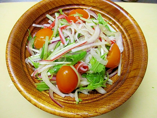 ☆彩り野菜とカニカマサラダ☆