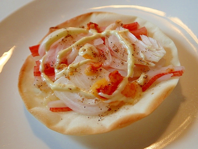 餃子の皮で　花椒塩・マヨdeかにかま＆玉葱＆チ一ズ