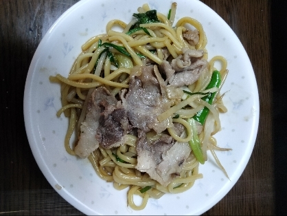 こんにちは。あるもので。肉焼きそば美味しくできました。レシピ有難うございました。