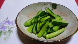 すぐできる☆きゅうりの中華風浅漬け