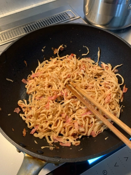 簡単すぎる！食感楽しい炒めて美味しい切り干し大根