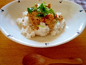 リメイク 卯の花の卵とじ丼 レシピ 作り方 By Aya Cafe 楽天レシピ リメイク 卯の花の卵とじ丼 レシピ 作り方 By Aya Cafe 楽天レシピ