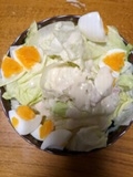 簡単⭐レタスと人参と茹で卵のサラダ