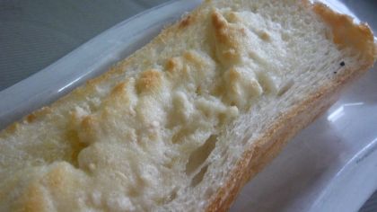 ムッカリーナさん、こんばんは～～～きな粉のアーモンドトースト美味しいですね。レシピありがとうございました。ごちそうさま！(#^.^#)